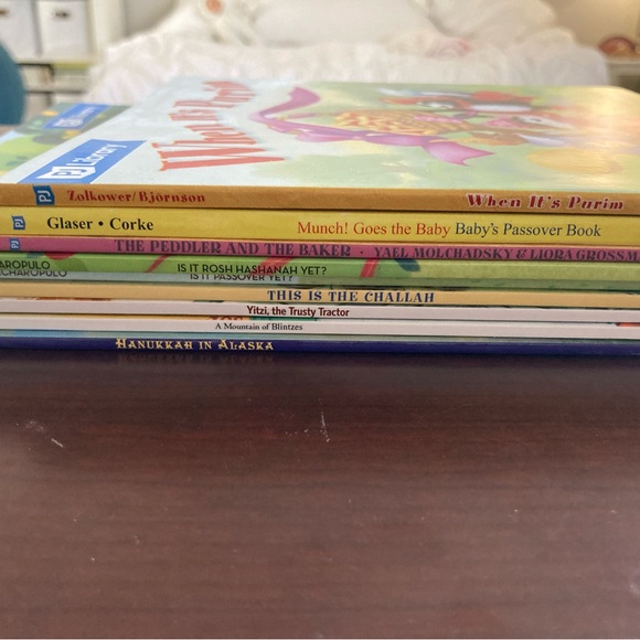Lot of 9 Children’s books from PJ Library Jewish Publisher - Picture 4 of 4